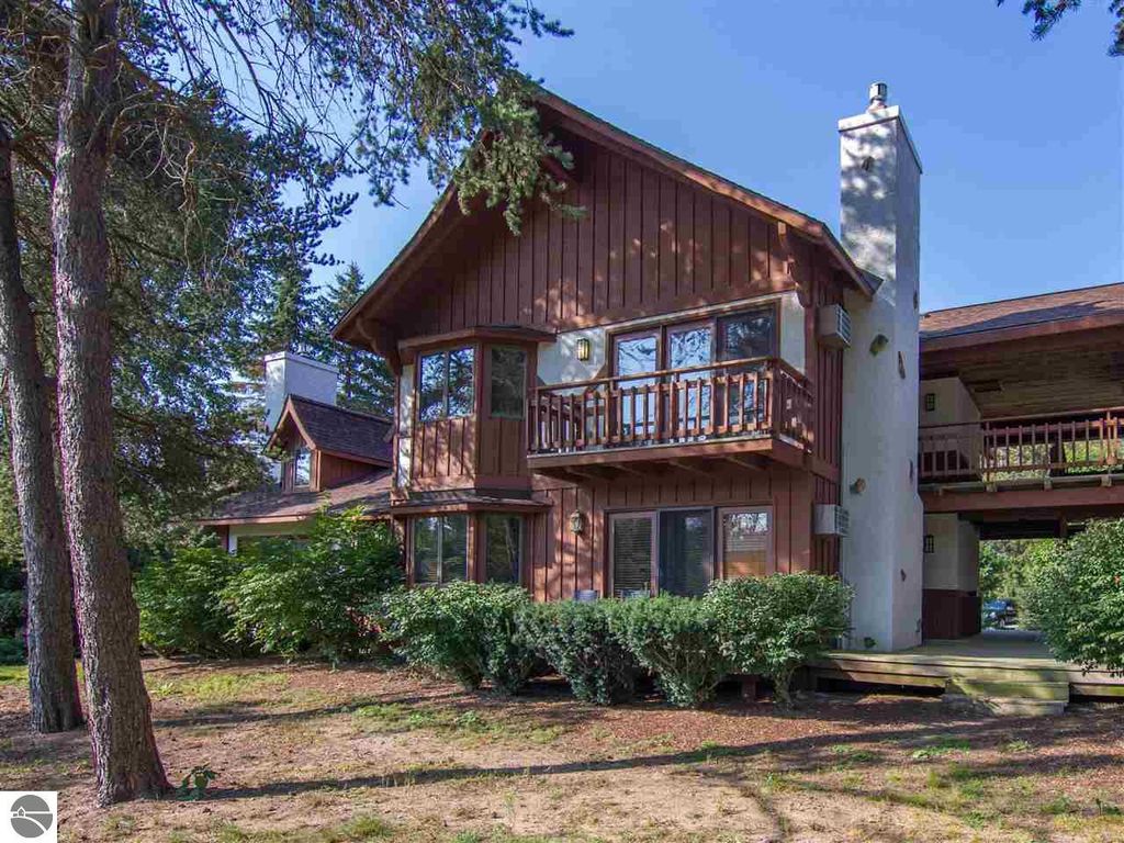 Image 17 of property listing at 7825 Washtenaw Dr # 446-447, Thompsonville, MI 49683