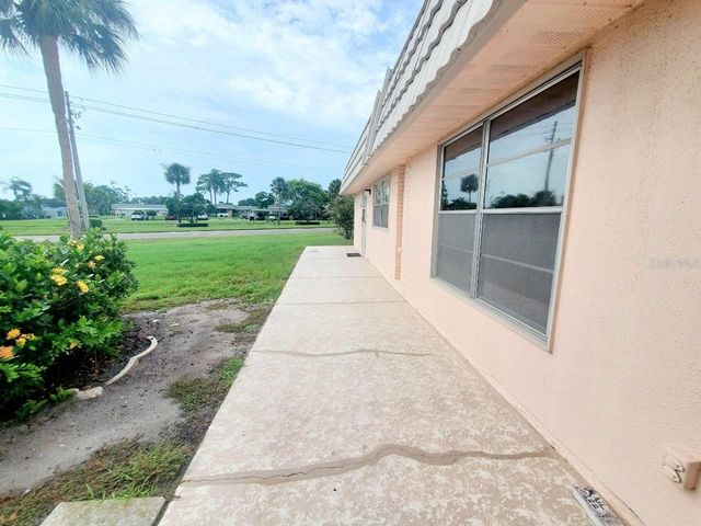 201 BEDFORD TRAIL 121, Sun City Center, FL 33573
