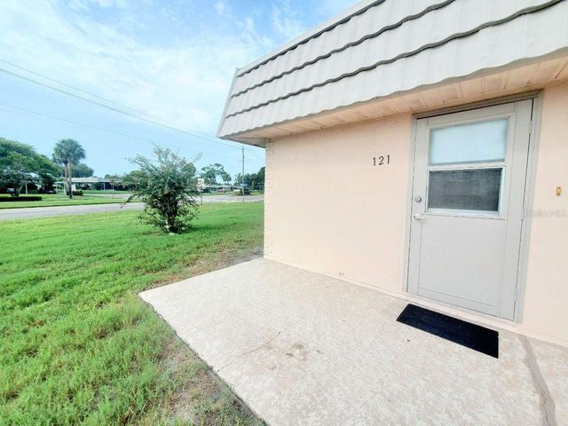 201 BEDFORD TRAIL 121, Sun City Center, FL 33573