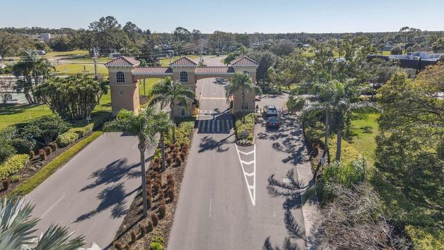 201 BEDFORD TRAIL 121, Sun City Center, FL 33573