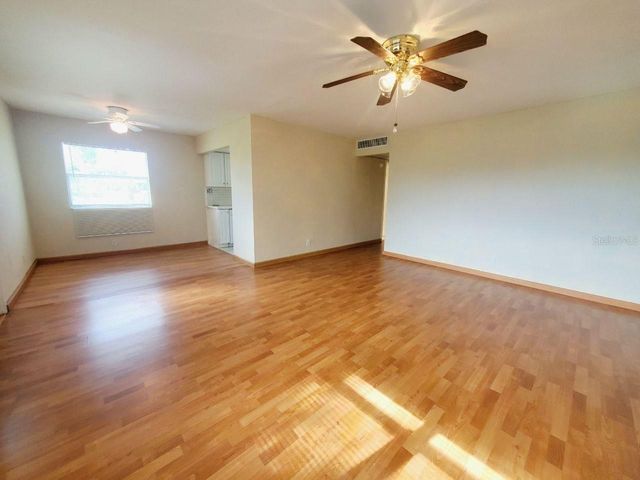 201 BEDFORD TRAIL 121, Sun City Center, FL 33573
