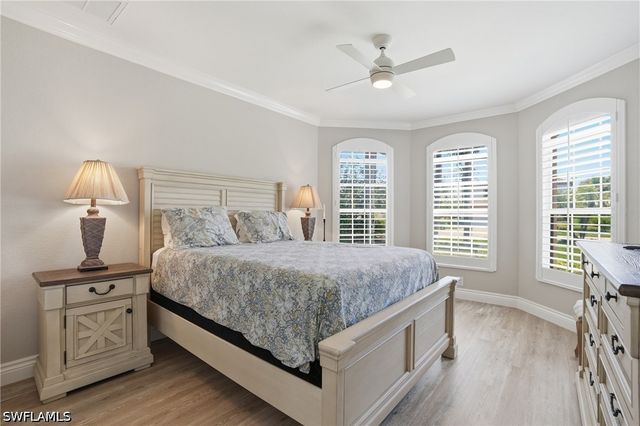 6039 Fairway CT, Naples, FL 34110