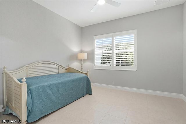 6039 Fairway CT, Naples, FL 34110