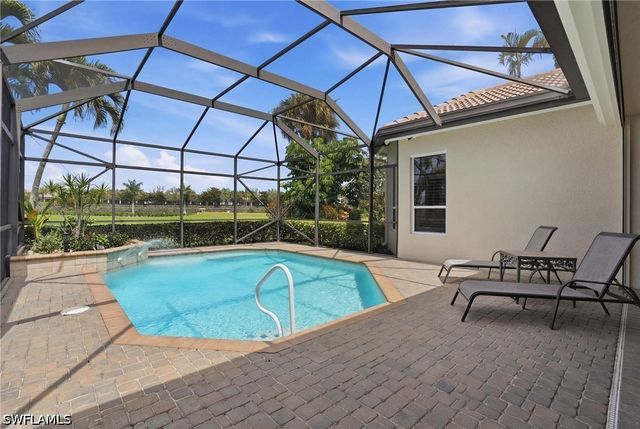 6039 Fairway CT, Naples, FL 34110