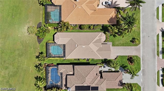 6039 Fairway CT, Naples, FL 34110