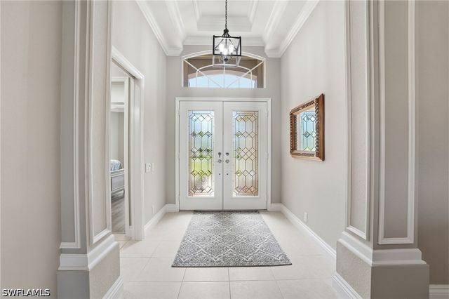 6039 Fairway CT, Naples, FL 34110