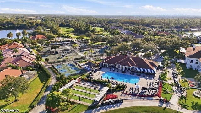 6039 Fairway CT, Naples, FL 34110