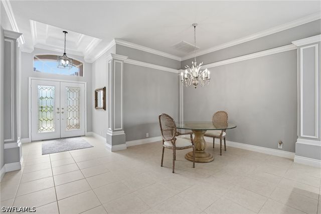 6039 Fairway CT, Naples, FL 34110