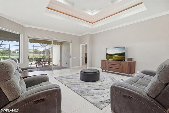 6039 Fairway CT, Naples, FL 34110