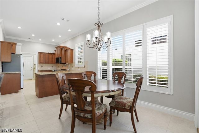 6039 Fairway CT, Naples, FL 34110