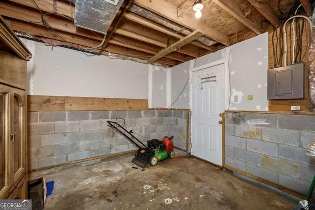 726 Lawndale Court, Norcross, GA 30093