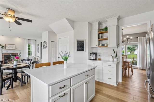 3821 Woodglen Avenue, Norton, OH 44203
