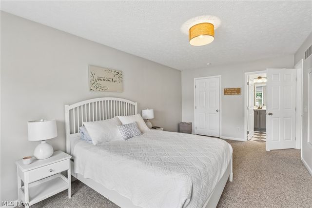 3821 Woodglen Avenue, Norton, OH 44203