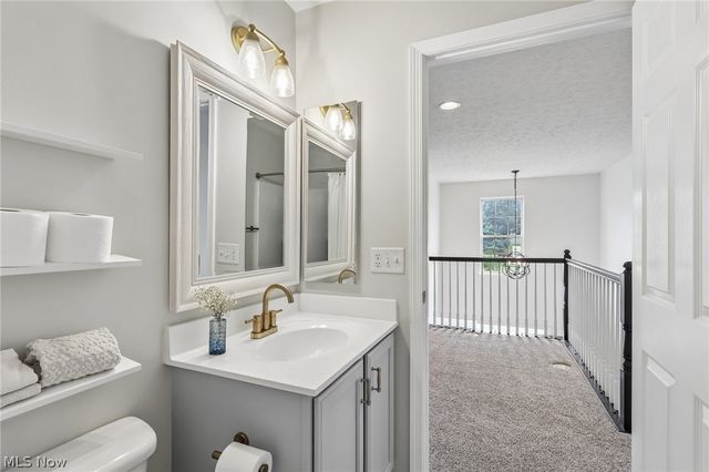 3821 Woodglen Avenue, Norton, OH 44203