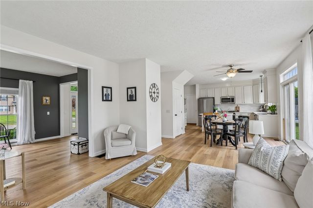 3821 Woodglen Avenue, Norton, OH 44203