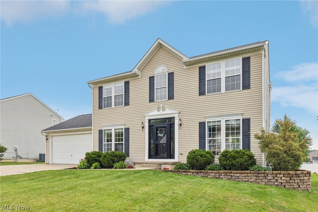 3821 Woodglen Avenue, Norton, OH 44203