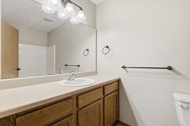 3215 W Bergman Street, Springfield, MO 65803