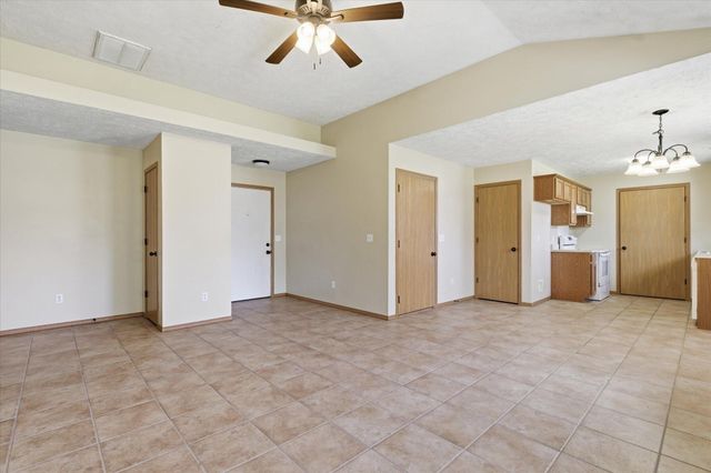 3215 W Bergman Street, Springfield, MO 65803