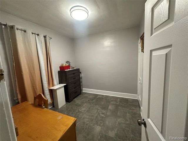 7724 Maple Street, Dearborn, MI 48126