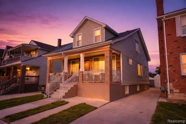 7724 Maple Street, Dearborn, MI 48126