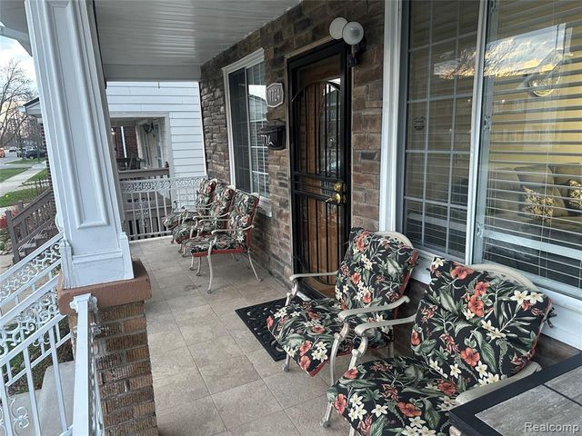 7724 Maple Street, Dearborn, MI 48126