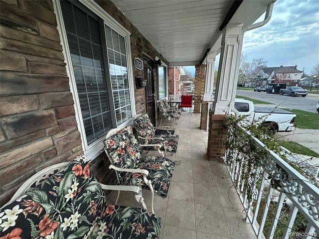 7724 Maple Street, Dearborn, MI 48126