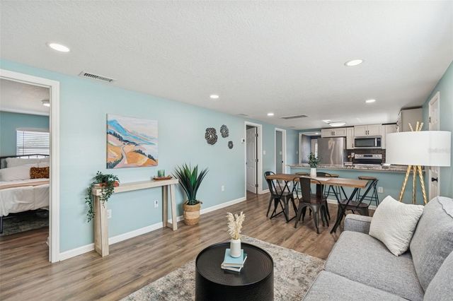 14232 17TH STREET, Dade City, FL 33523