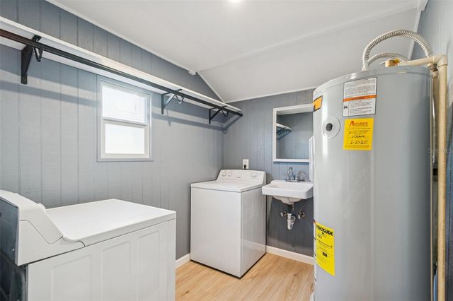 14232 17TH STREET, Dade City, FL 33523