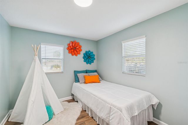 14232 17TH STREET, Dade City, FL 33523