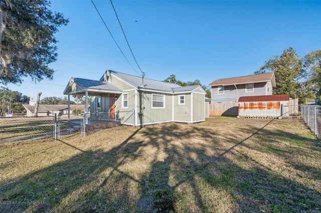 14232 17TH STREET, Dade City, FL 33523