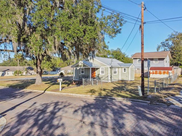 14232 17TH STREET, Dade City, FL 33523
