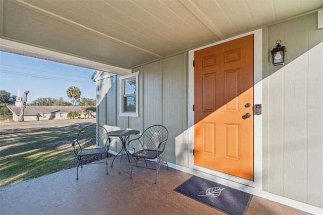 14232 17TH STREET, Dade City, FL 33523