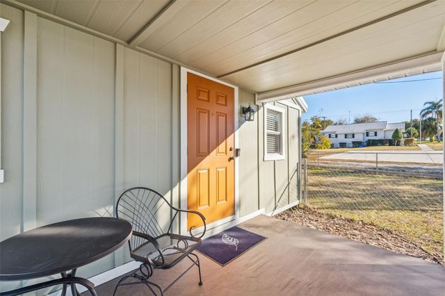 14232 17TH STREET, Dade City, FL 33523