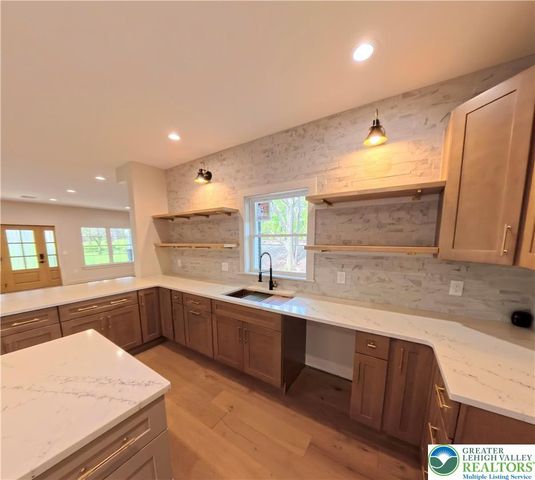 41 South 2nd Street, Emmaus Boro, PA 18049