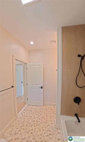 41 South 2nd Street, Emmaus Boro, PA 18049