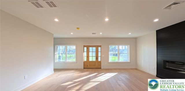 41 South 2nd Street, Emmaus Boro, PA 18049