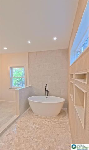 41 South 2nd Street, Emmaus Boro, PA 18049