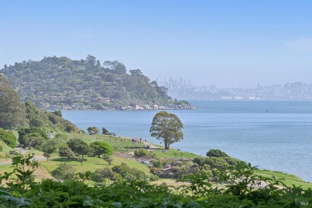 55 Upper North Ter, Tiburon, CA 94920