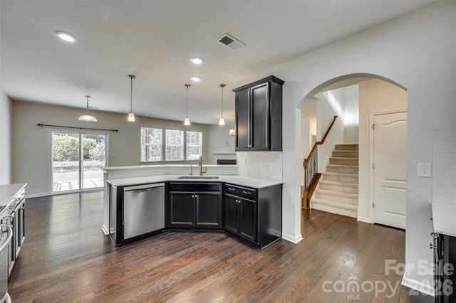 910 Ashton Oak Court, Fort Mill, SC 29715