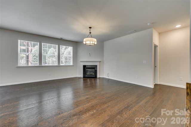 910 Ashton Oak Court, Fort Mill, SC 29715