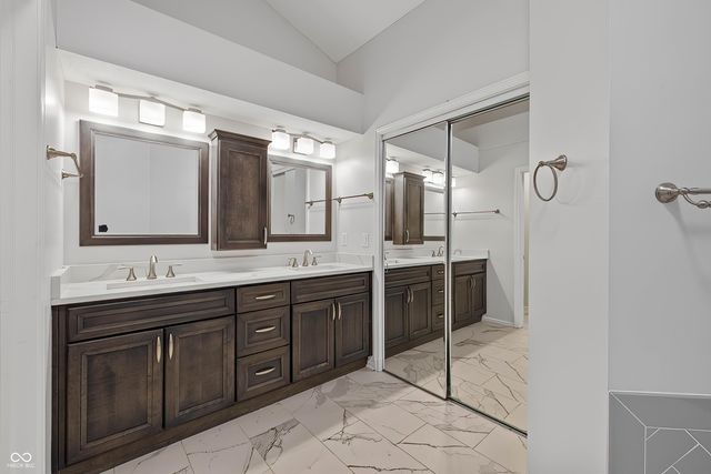 11927 Halla Place, Fishers, IN 46038