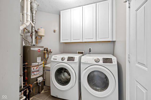 11927 Halla Place, Fishers, IN 46038