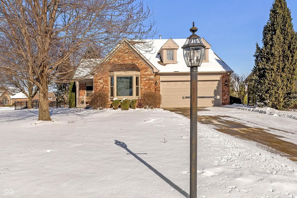11927 Halla Place, Fishers, IN 46038