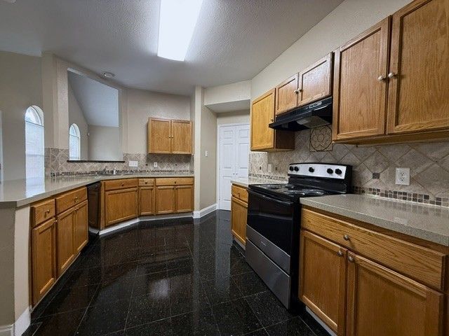602 Thorton Court, Cedar Hill, TX 75104