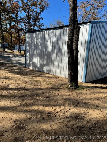 18 Nakomis Court, Canadian, OK 74425