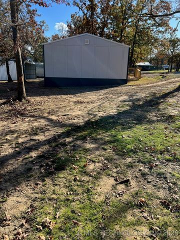 18 Nakomis Court, Canadian, OK 74425