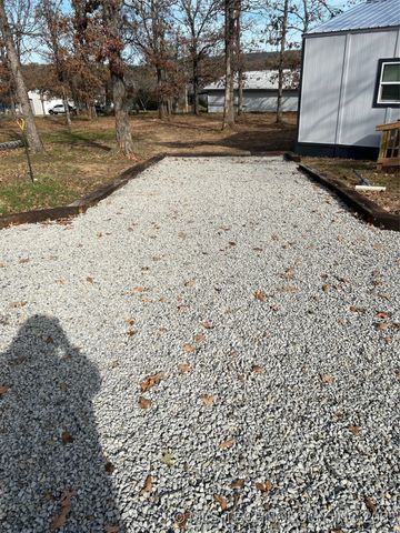 18 Nakomis Court, Canadian, OK 74425