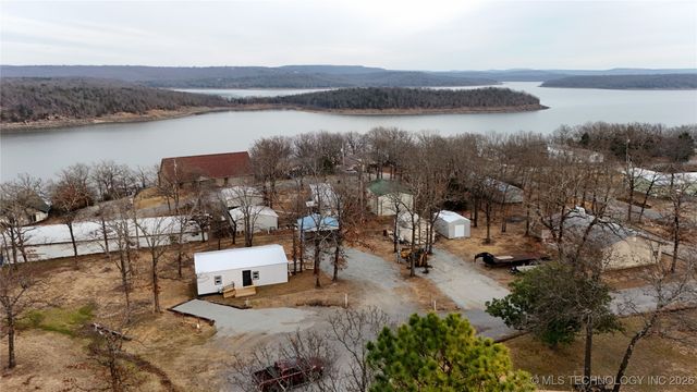 18 Nakomis Court, Canadian, OK 74425