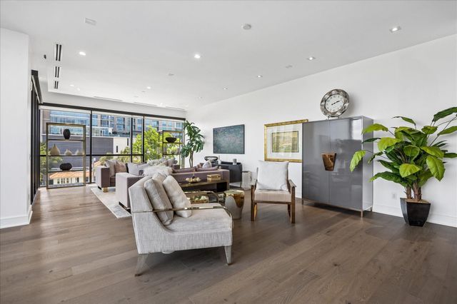 5104 Caroline Street 403, Houston, TX 77004