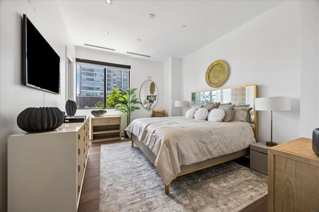 5104 Caroline Street 403, Houston, TX 77004